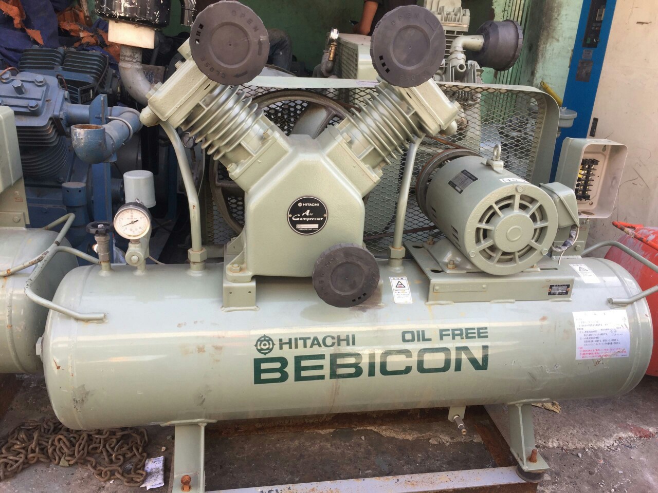 Csh8rxSst-may-nen-khi-hitachi-bebicon-003