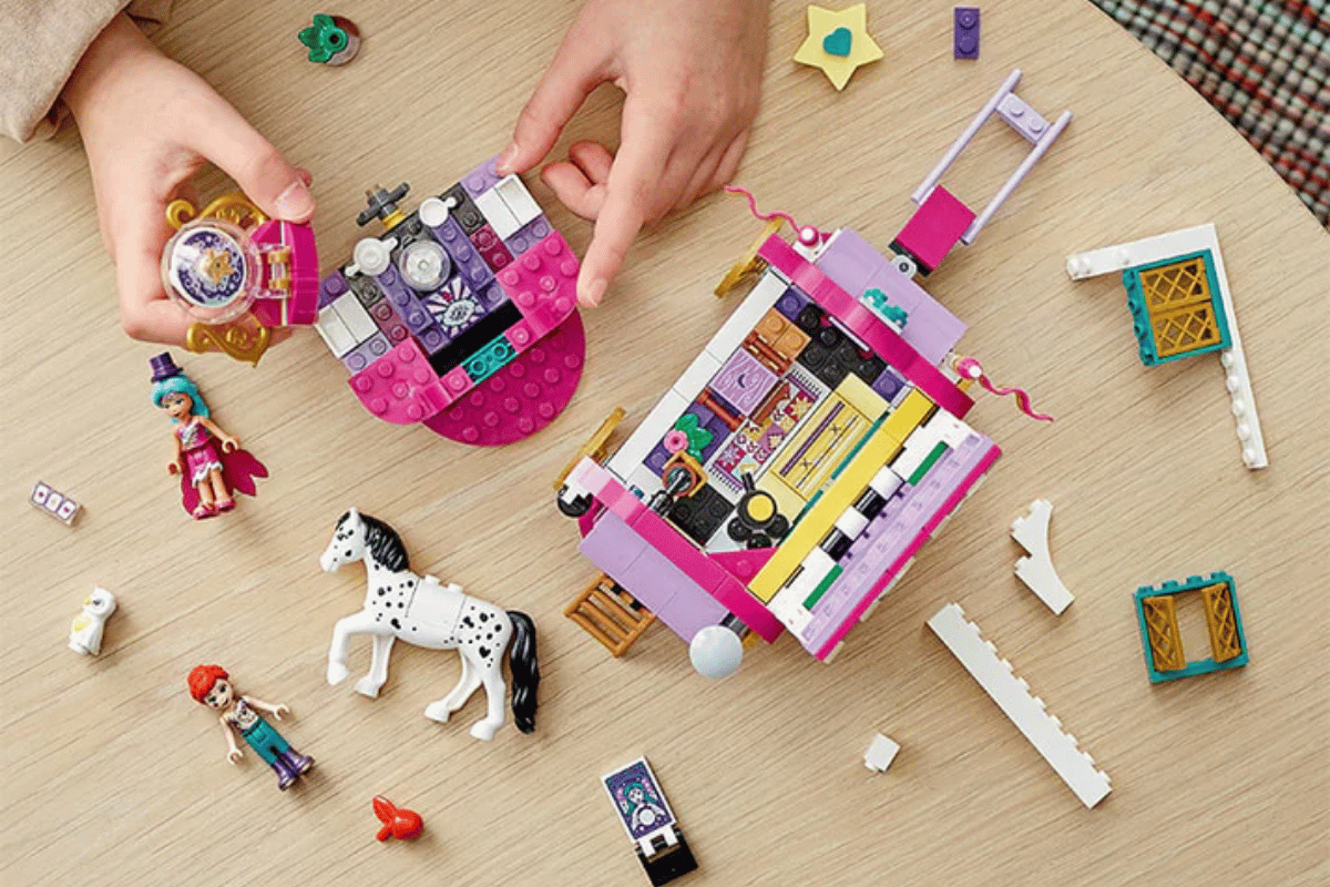 doan-xe-ao-thuat-huyen-bi-bo-lego-thu-vi-cho-be