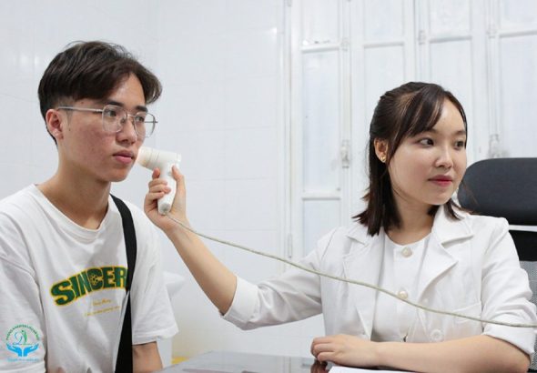 Hướng dẫn cách trị mụn trứng cá tuổi dậy thì