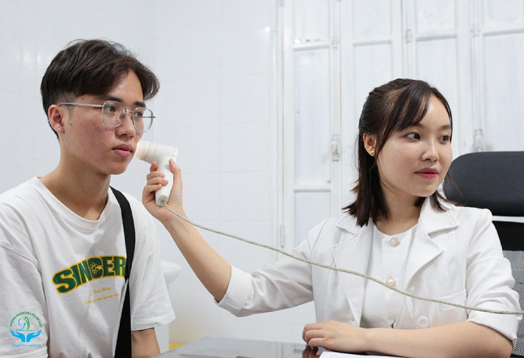 Hướng dẫn cách trị mụn trứng cá tuổi dậy thì